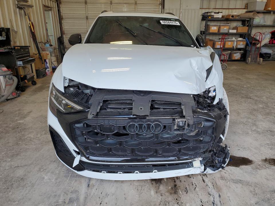 Photo 5 from auction – 2024 AUDI SQ8 with VIN WA1CWBF13RD008486