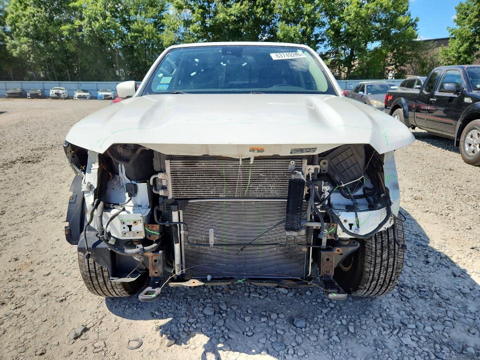 Photo 5 from auction – 2022 NISSAN FRONTIER with VIN 1N6ED1EKXNN680457