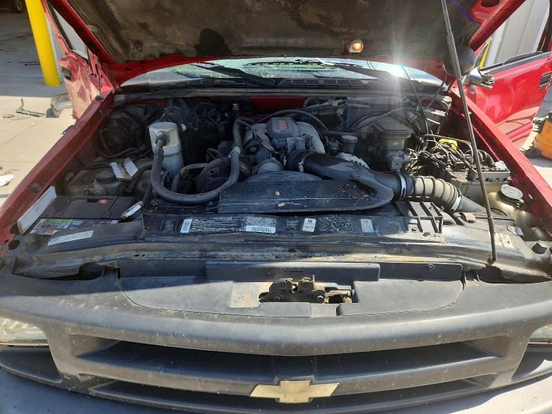 Снимка 11 от търг – 1995 CHEVROLET BLAZER с VIN 1GNCT18W1S2139457