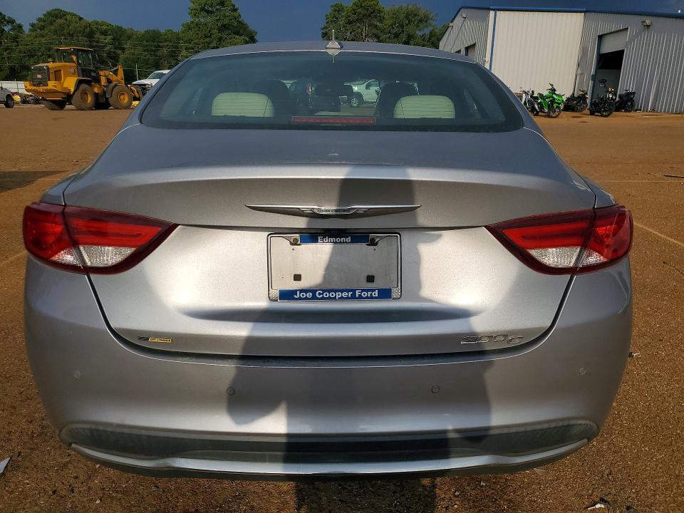 Photo 6 from auction – 2015 CHRYSLER 200 with VIN 1C3CCCCB2FN703411