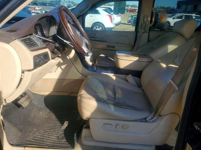 Photo 7 from auction – 2008 CADILLAC ESCALADE with VIN 1GYFK66868R252714