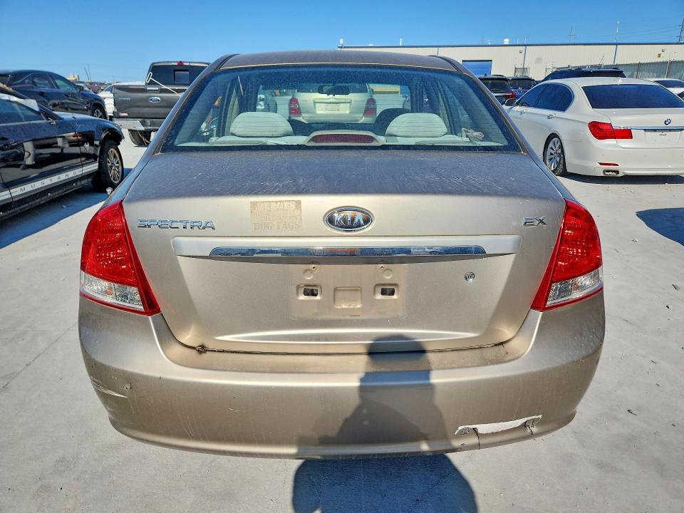 Photo 6 from auction – 2007 KIA SPECTRA with VIN KNAFE121775436720