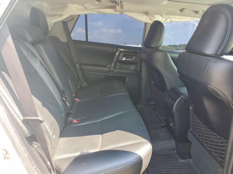 Photo 11 from auction – 2021 TOYOTA 4RUNNER with VIN JTEJU5JR3M5863835