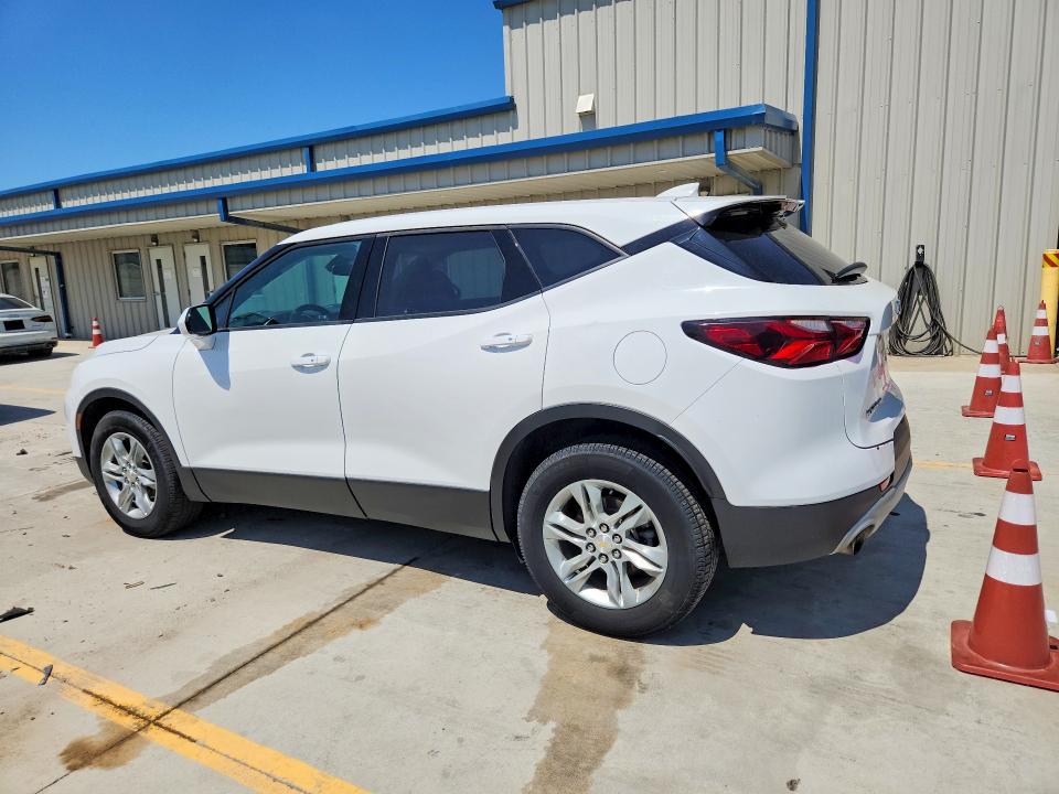 Photo 2 from auction – 2021 CHEVROLET BLAZER with VIN 3GNKBHRSXMS548423