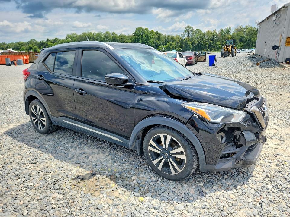 Снимка 4 от търг – 2020 NISSAN KICKS с VIN 3N1CP5DV6LL516675
