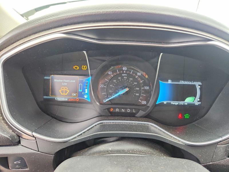 Photo 9 from auction – 2017 FORD FUSION with VIN 3FA6P0LU0HR113999