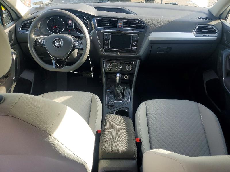 Photo 8 from auction – 2018 VOLKSWAGEN TIGUAN with VIN 3VV0B7AX3JM045643