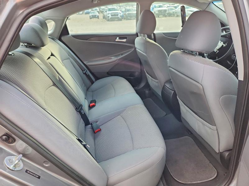 Photo 10 from auction – 2014 HYUNDAI SONATA with VIN 5NPEB4AC6EH832887
