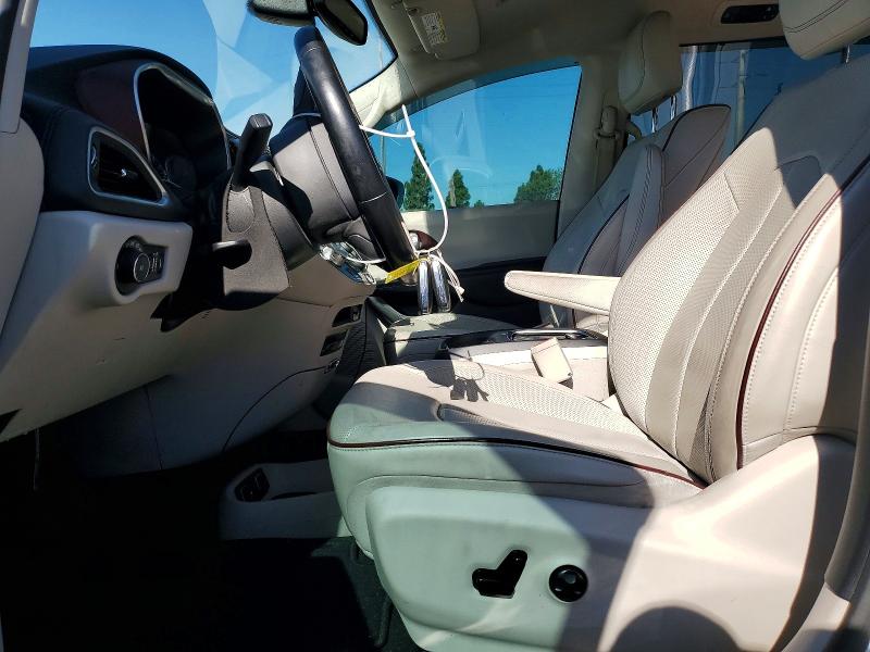 Photo 7 from auction – 2018 CHRYSLER PACIFICA with VIN 2C4RC1GG7JR334203