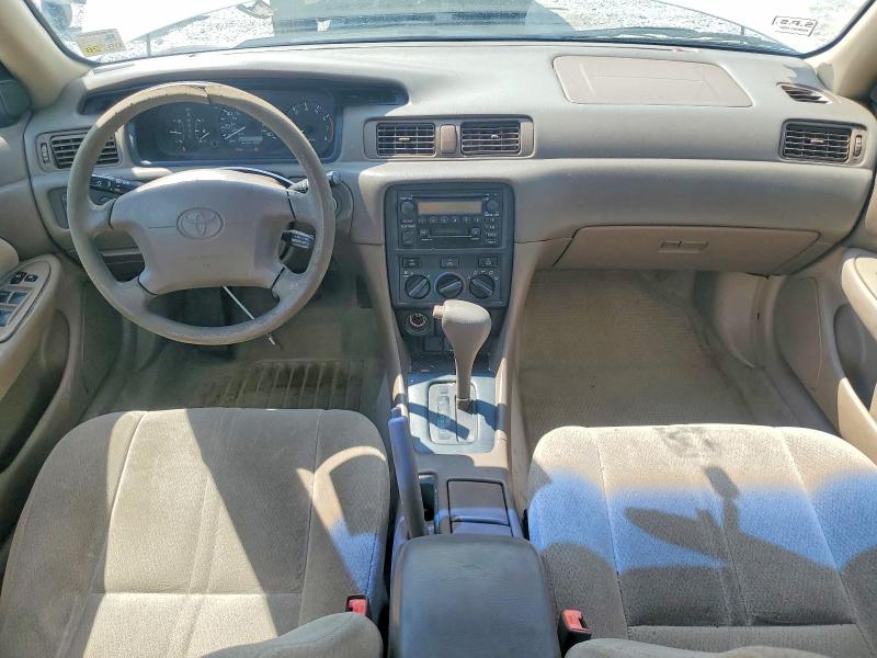 Photo 8 from auction – 2001 TOYOTA CAMRY with VIN 4T1BG22K51U832387