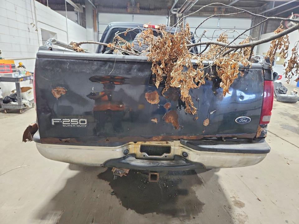 Photo 6 from auction – 2001 FORD F250 with VIN 1FTNX21F91EA91743