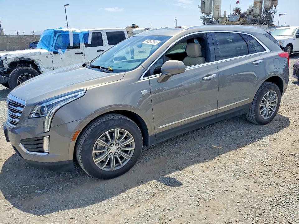 CADILLAC XT5 2017 with VIN 1GYKNBRS4HZ262471 - Photo from auction