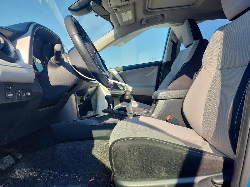 Photo 7 from auction – 2018 TOYOTA RAV4 with VIN JTMWFREV6JJ724367