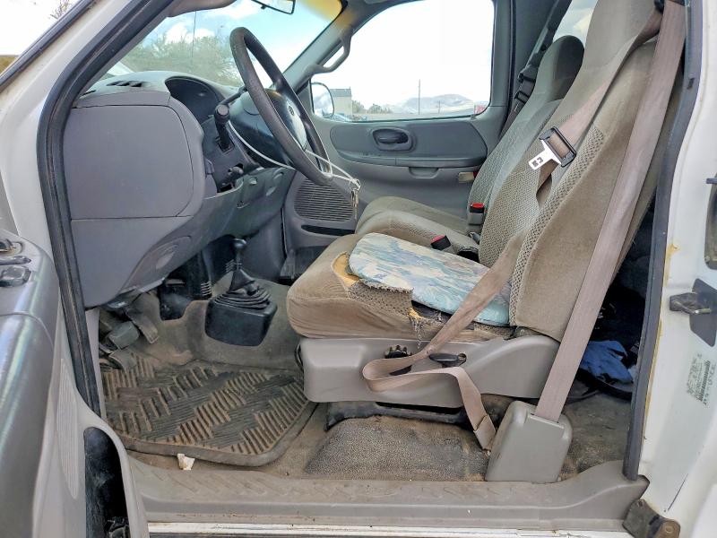 Photo 7 from auction – 2000 FORD F150 with VIN 1FTRX18L5YKA37049
