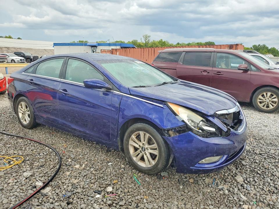 Photo 4 from auction – 2013 HYUNDAI SONATA with VIN 5NPEB4AC2DH745552