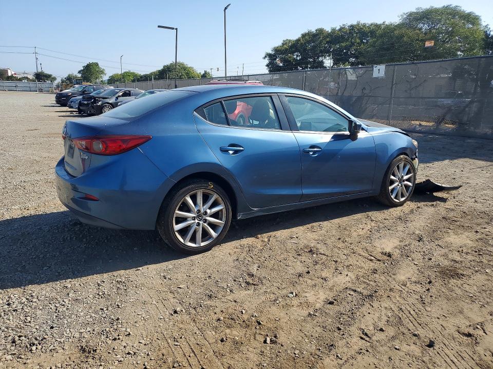 Photo 3 from auction – 2017 MAZDA 3 with VIN JM1BN1V74H1102929
