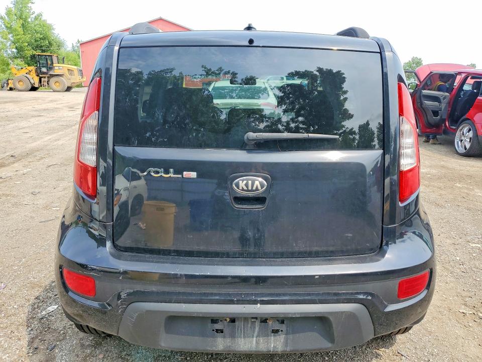 Photo 6 from auction – 2013 KIA SOUL with VIN KNDJT2A62D7610876