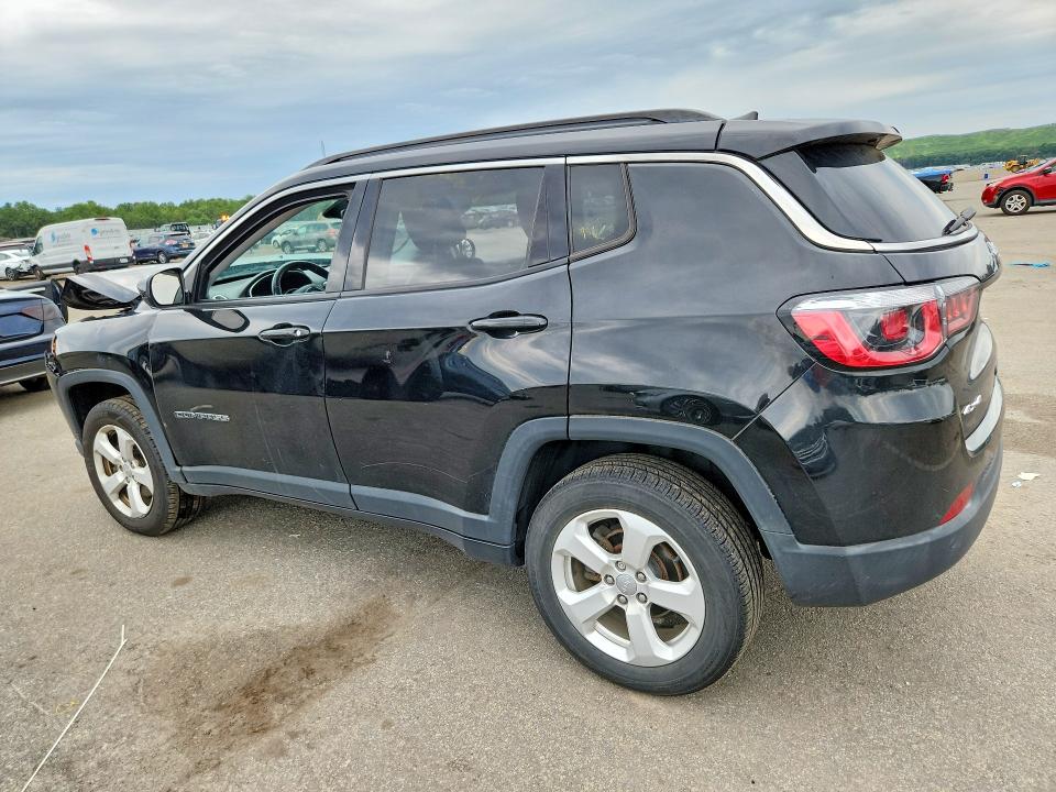 Photo 2 from auction – 2018 JEEP COMPASS with VIN 3C4NJDBB4JT354911