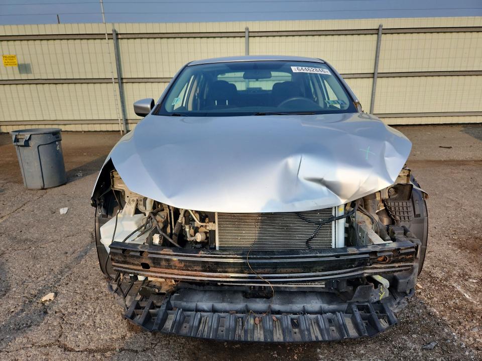 Photo 5 from auction – 2016 NISSAN SENTRA with VIN 3N1AB7AP3GY258924