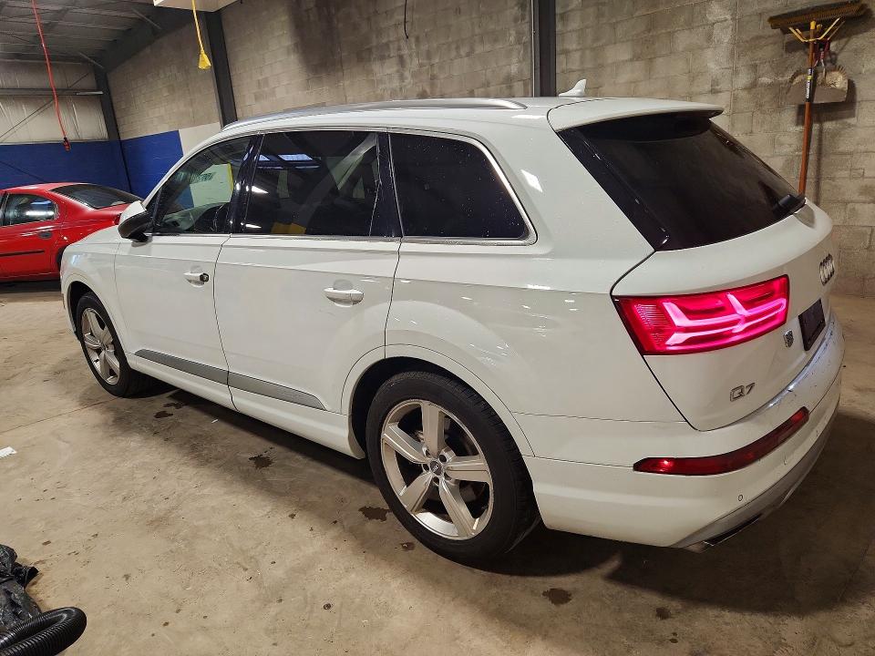 Photo 2 from auction – 2018 AUDI Q7 with VIN WA1LAAF72JD010621