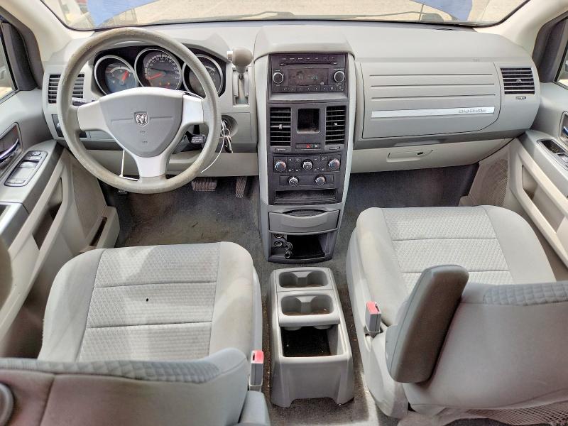 Photo 8 from auction – 2010 DODGE GRAND CARAVAN with VIN 2D4RN4DE1AR284366