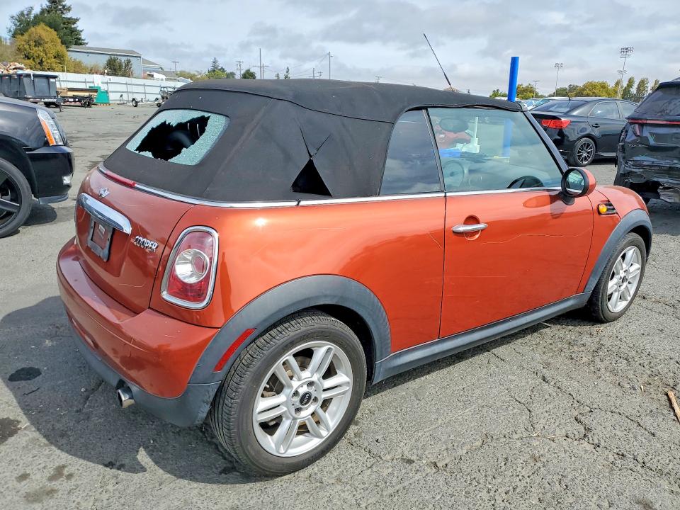 Photo 3 from auction – 2012 MINI COOPER with VIN WMWZN3C56CT134562