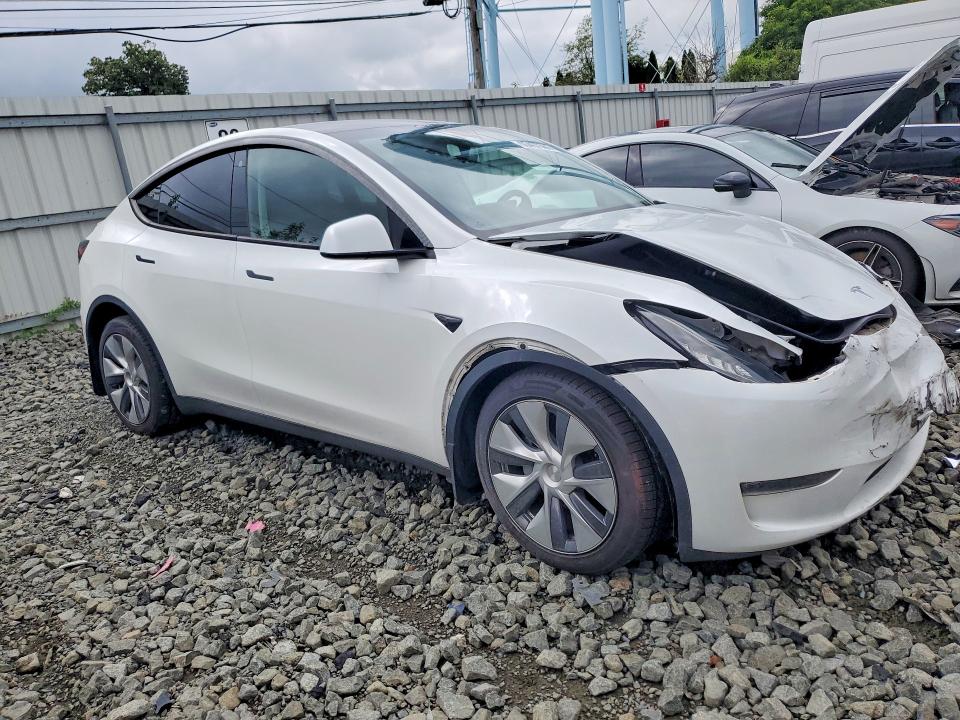 Photo 4 from auction – 2023 TESLA MODEL Y with VIN 7SAYGDEE1PA114157