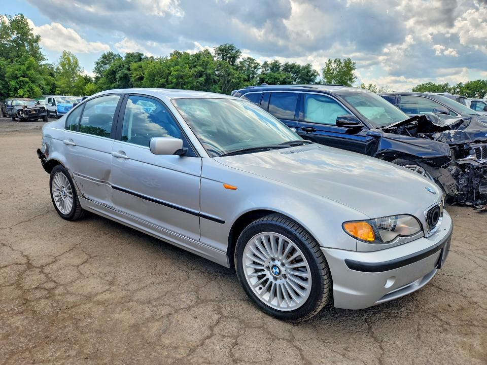 Photo 4 from auction – 2004 BMW 330 with VIN WBAEW53404PN36277