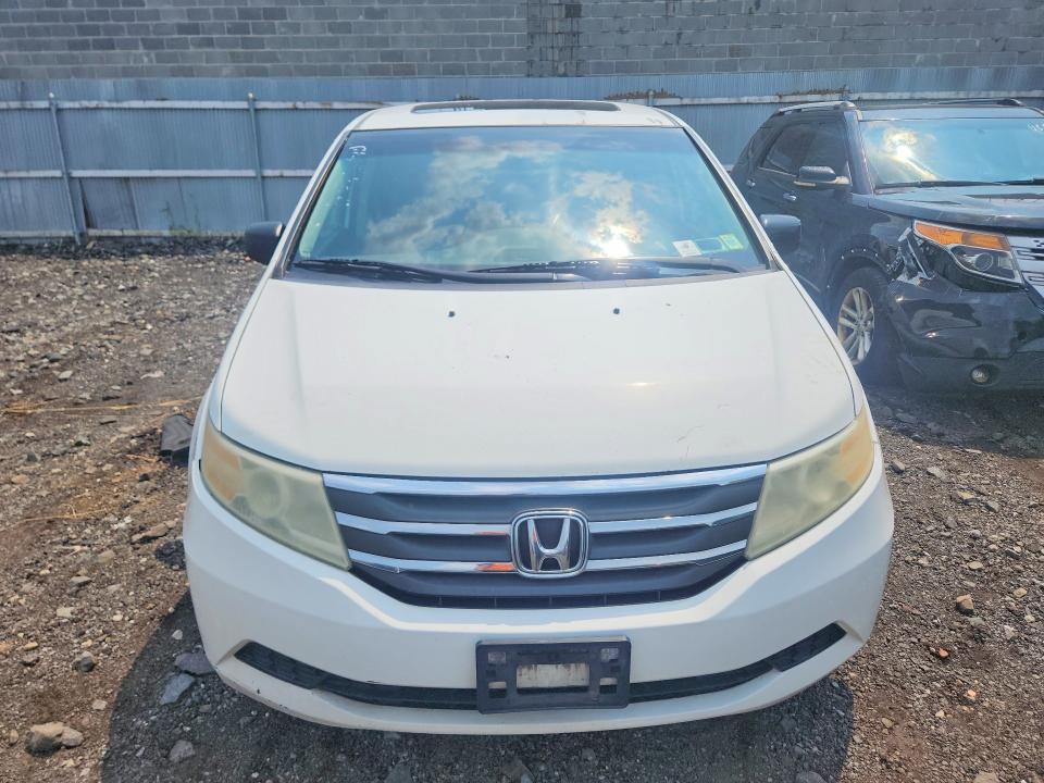 Photo 5 from auction – 2011 HONDA ODYSSEY with VIN 5FNRL5H62BB050746