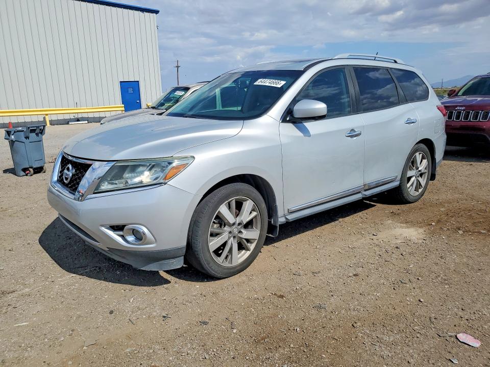 NISSAN PATHFINDER 2015 with VIN 5N1AR2MN2FC719670 - Photo from auction
