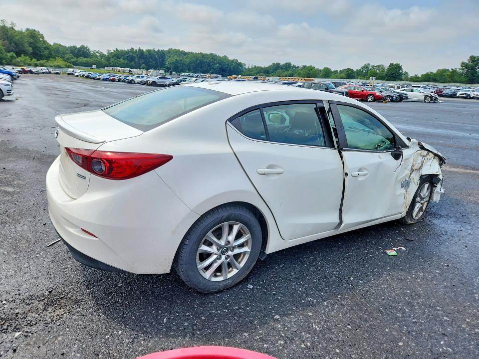 Photo 3 from auction – 2015 MAZDA 3 with VIN 3MZBM1V79FM236500