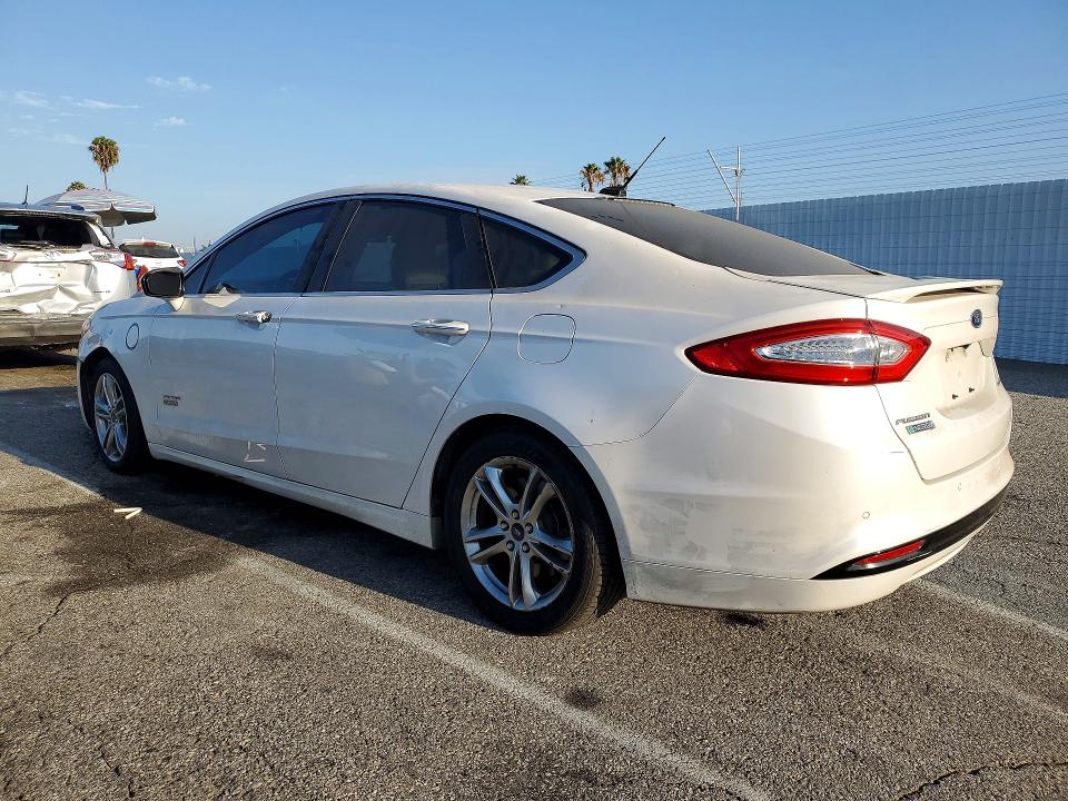 Photo 2 from auction – 2016 FORD FUSION with VIN 3FA6P0SU5GR173342