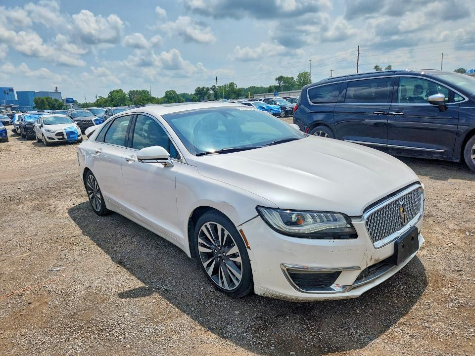 Photo 4 from auction – 2017 LINCOLN MKZ with VIN 3LN6L5D92HR659440