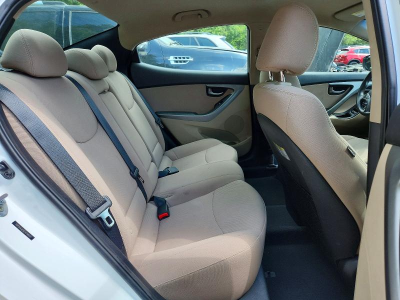 Photo 10 from auction – 2016 HYUNDAI ELANTRA with VIN 5NPDH4AE9GH654617