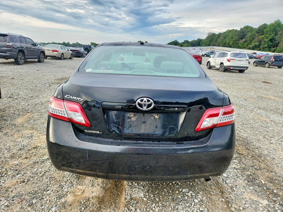 Photo 6 from auction – 2011 TOYOTA CAMRY with VIN 4T1BF3EK5BU717973