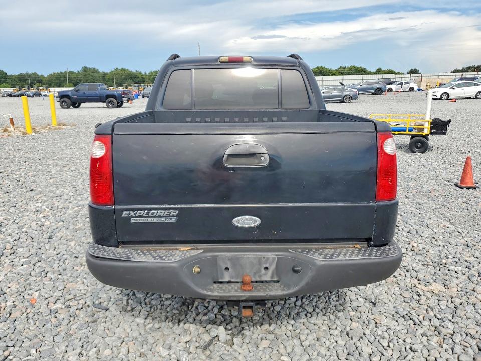 Photo 6 from auction – 2004 FORD EXPLORER SPORT TRAC with VIN 1FMZU67KX4UA53191