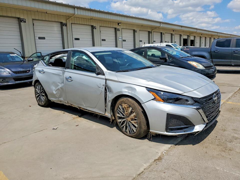 Photo 4 from auction – 2025 NISSAN ALTIMA with VIN 1N4BL4DV7SN403675
