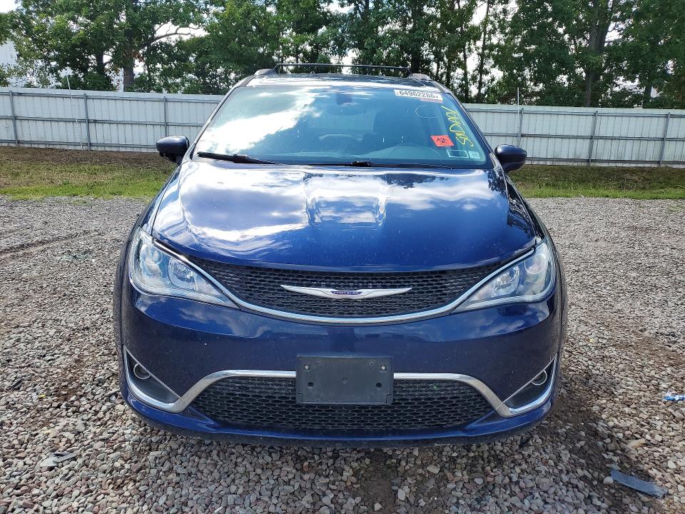 Photo 5 from auction – 2018 CHRYSLER PACIFICA with VIN 2C4RC1BGXJR280533