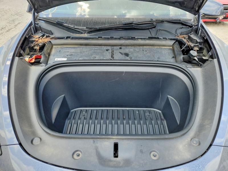 Photo 11 from auction – 2023 TESLA MODEL Y with VIN 7SAYGDEDXPF949703