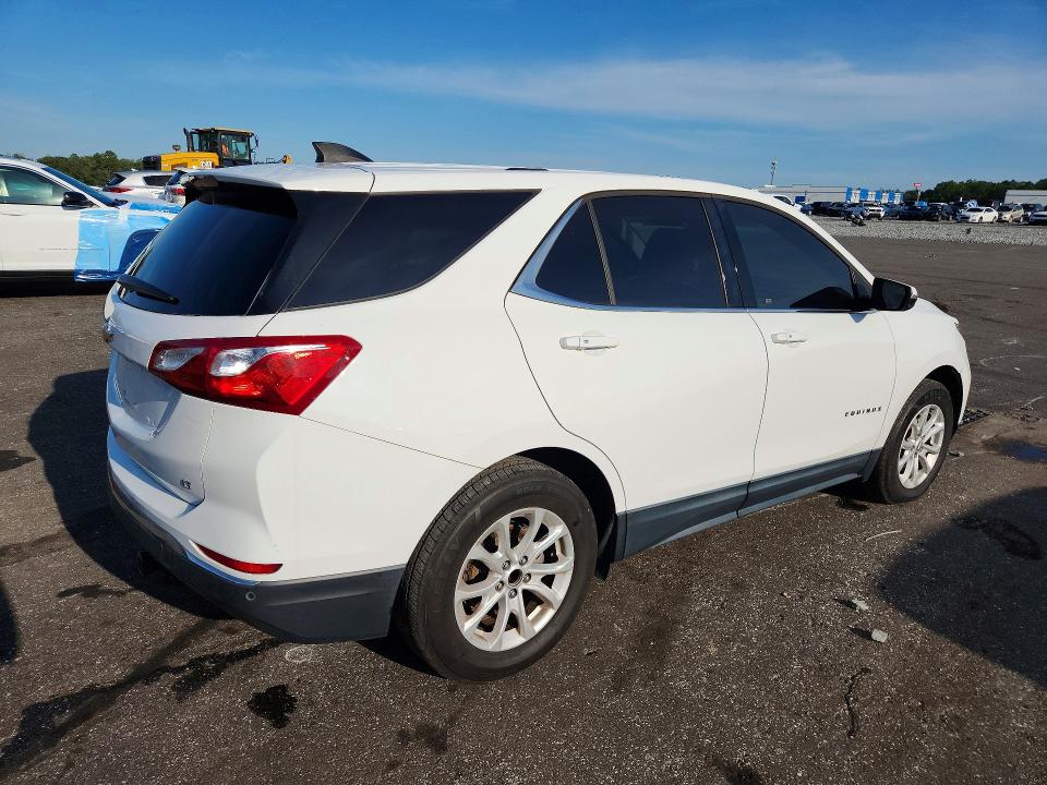 Photo 3 from auction – 2019 CHEVROLET EQUINOX with VIN 2GNAXKEV3K6204258