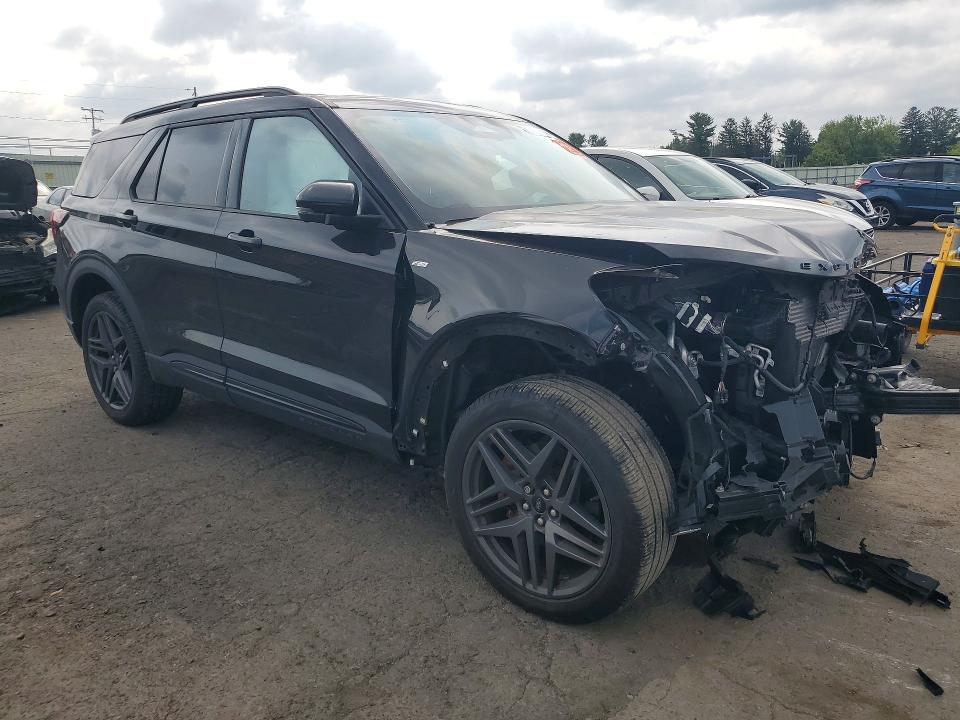 Photo 4 from auction – 2025 FORD EXPLORER with VIN 1FMUK8KH5SGC30569