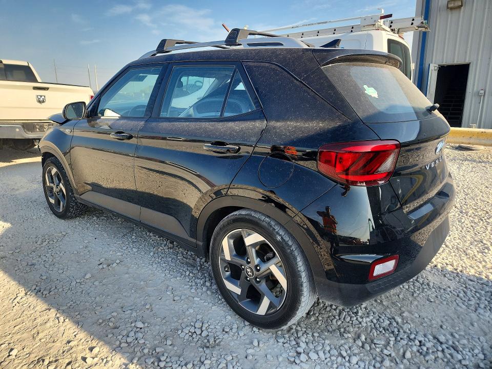 Photo 2 from auction – 2022 HYUNDAI VENUE with VIN KMHRC8A31NU190098