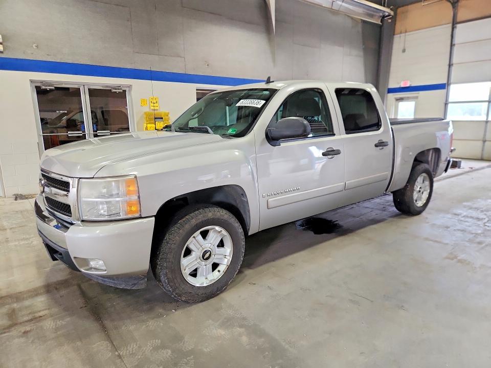 CHEVROLET SILVERADO 2007 with VIN 2GCEK13M171512014 - Photo from auction
