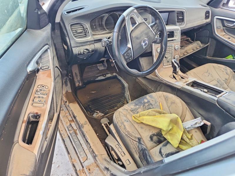 Zdjęcie 8 z aukcji – 2016 VOLVO S60 z VIN LYV612TK1GB107961