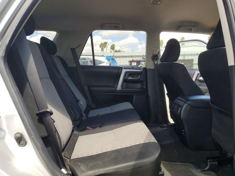 Photo 10 from auction – 2015 TOYOTA 4RUNNER with VIN JTEZU5JR9F5097471