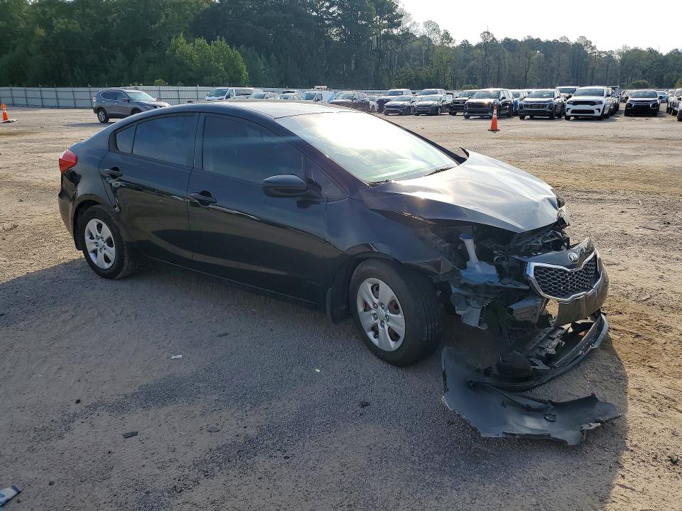 Photo 4 from auction – 2016 KIA FORTE with VIN KNAFK4A6XG5536513