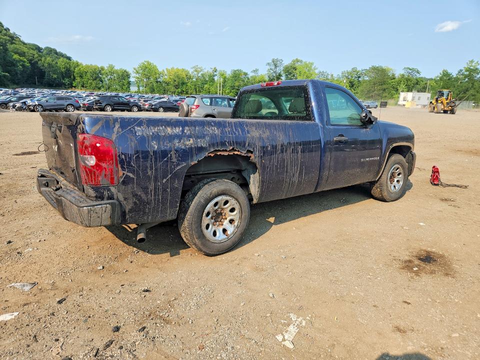 Photo 3 from auction – 2009 CHEVROLET SILVERADO with VIN 1GCEC14X39Z137209