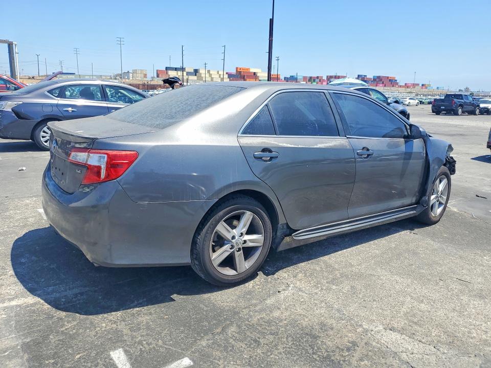 Photo 3 from auction – 2014 TOYOTA CAMRY with VIN 4T1BF1FK9EU467645