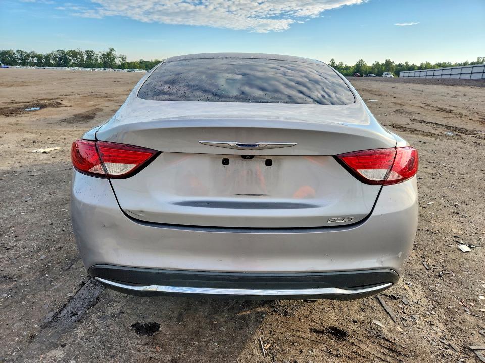Photo 6 from auction – 2015 CHRYSLER 200 with VIN 1C3CCCABXFN677482