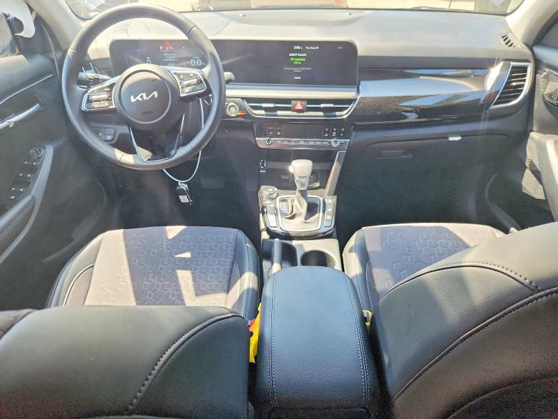Photo 8 from auction – 2025 KIA SELTOS with VIN KNDEUCAA0S7821872